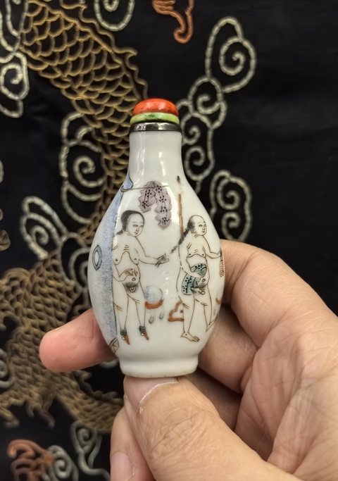 古玩陶瓷粉彩春宮鼻煙壺拍賣,當前價格8888元