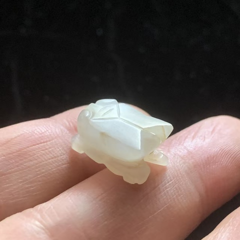 古玩玉器清代和田玉蟬飾拍賣,當(dāng)前價(jià)格3800元