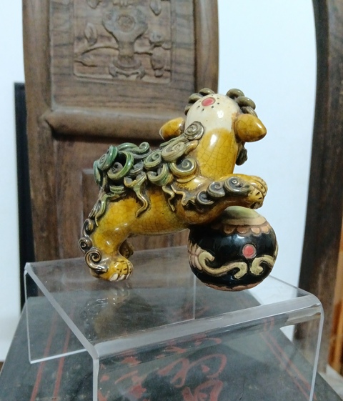 古玩陶瓷獅子塑像拍賣,當(dāng)前價格5000元
