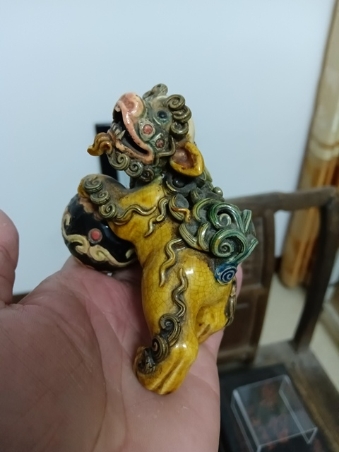 古玩陶瓷獅子塑像拍賣,當(dāng)前價格5000元