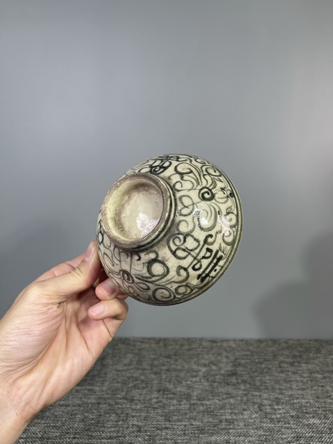 古玩陶瓷清中晚?青花纏枝喜字紋碗拍賣,當前價格999元