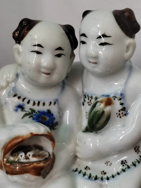 古玩陶瓷民國醴陵窯和合二仙人物造像拍賣,當前價格1800元