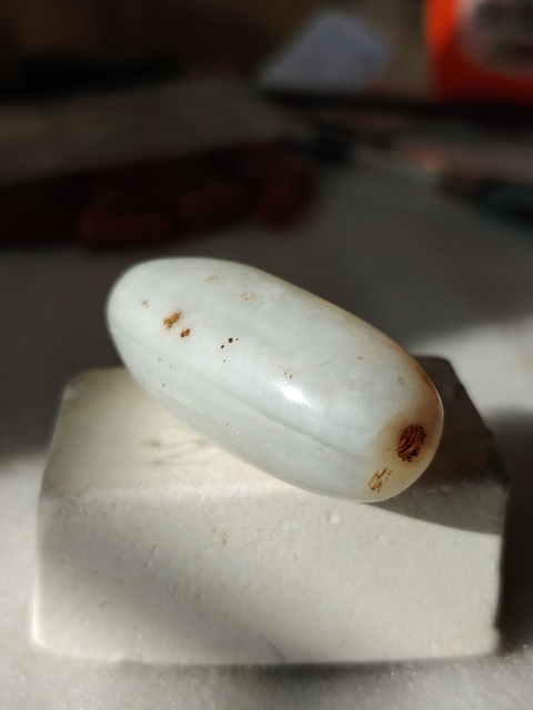 古玩玉器大尺寸天然纏絲瑪瑙珠拍賣,當前價格188元