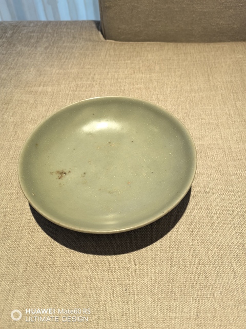 古玩陶瓷龍泉青瓷仰蓮紋盤拍賣，當前價格9999元