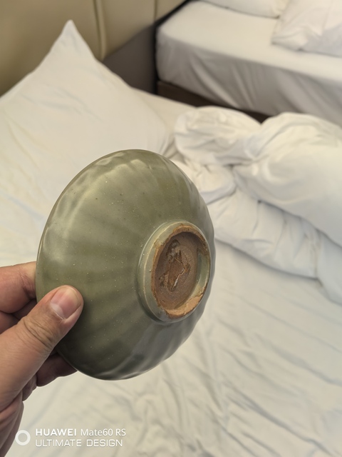 古玩陶瓷龍泉青瓷仰蓮紋盤拍賣，當前價格9999元