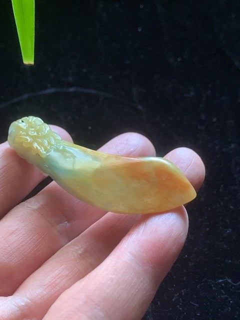 古玩玉器極美天然翡翠雕“龍首刀”拍賣,當前價格3200元