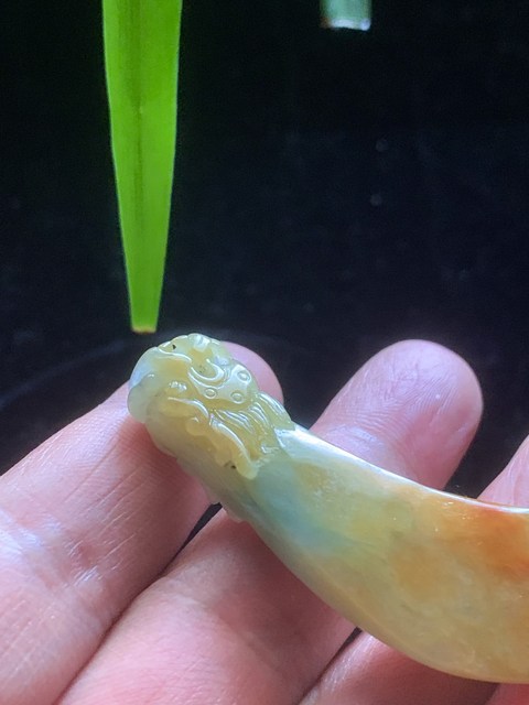 古玩玉器極美天然翡翠雕“龍首刀”拍賣,當前價格3200元
