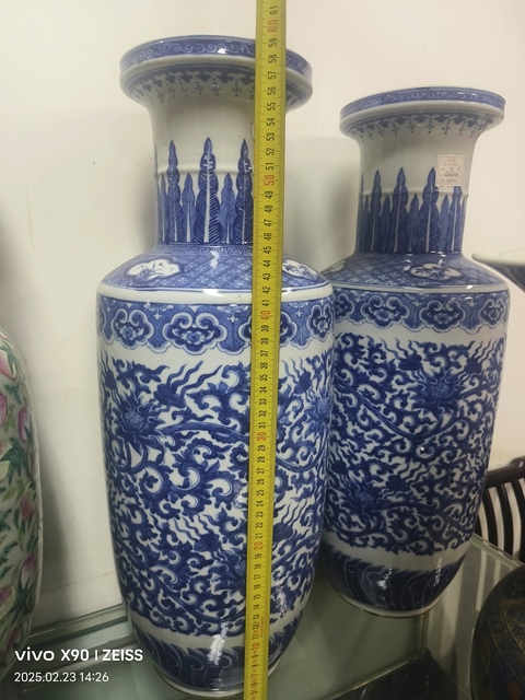 古玩陶瓷青花纏枝花卉紋棒槌瓶,無底圖,疑似復窯拍賣,當前價格180000元