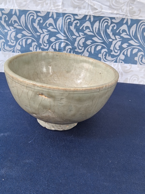 古玩陶瓷明早期龍泉青瓷碗拍賣，當前價格598元