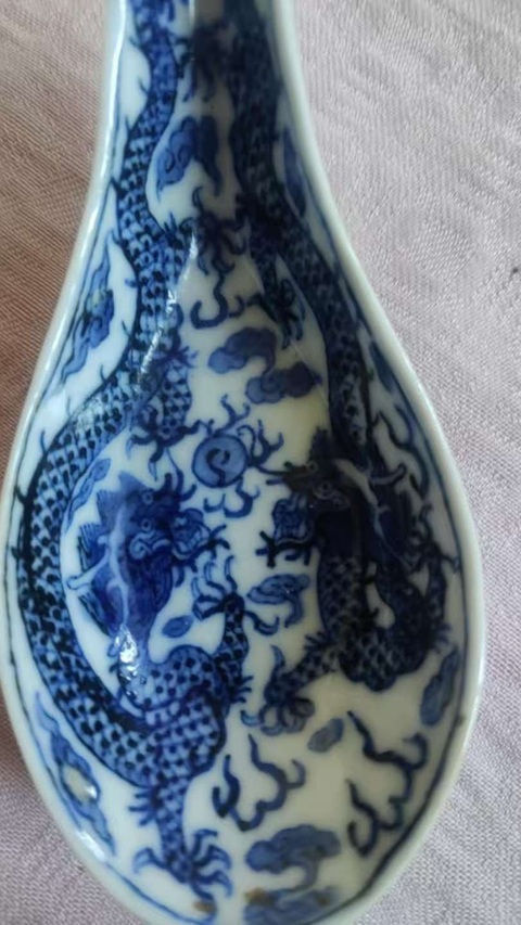 古玩陶瓷青花雙龍戲珠勺子拍賣,當前價格5500元