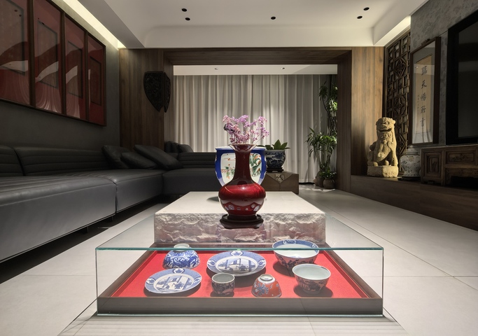 古玩陶瓷乾隆鈞紅窯變釉撇口長頸賞瓶拍賣,當前價格13888元
