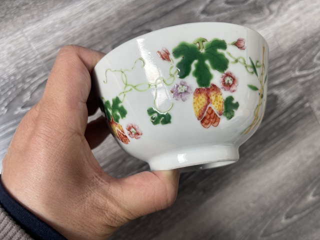 古玩陶瓷竹蝶癩瓜紋粉彩杯茶碗 晚清民國拍賣,當前價格5800元