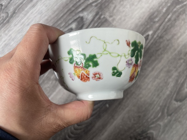 古玩陶瓷竹蝶癩瓜紋粉彩杯茶碗 晚清民國拍賣,當前價格5800元