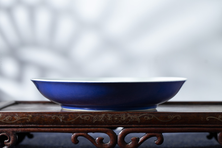 古玩陶瓷清早期 霽藍釉大盤拍賣，當前價格5000元