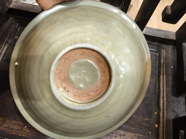 古玩陶瓷龍泉青瓷折沿盤拍賣,當前價格18000元