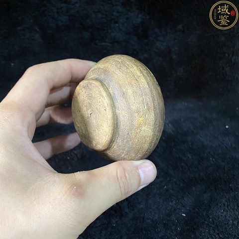 古玩陶瓷唐代·刺紋水盂拍賣,當前價格23888元