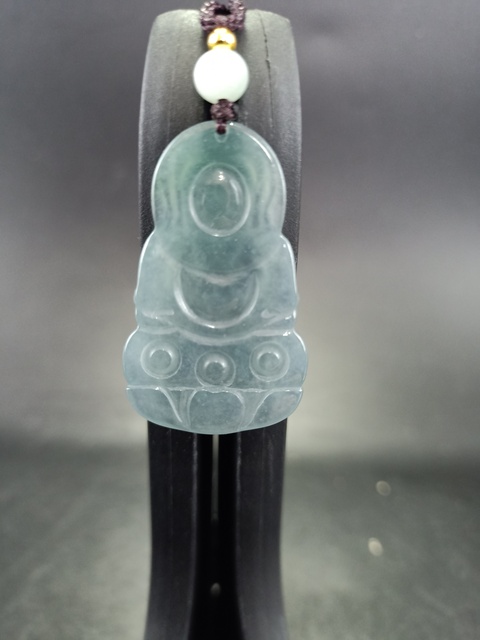 古玩玉器【翡翠A貨】冰種觀音拍賣,當前價格0元