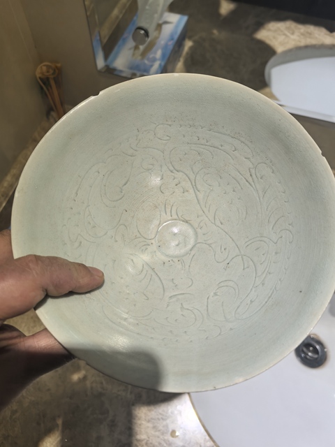 古玩陶瓷南宋湖田窯青白釉刻劃花娃娃大碗拍賣，當前價格999元