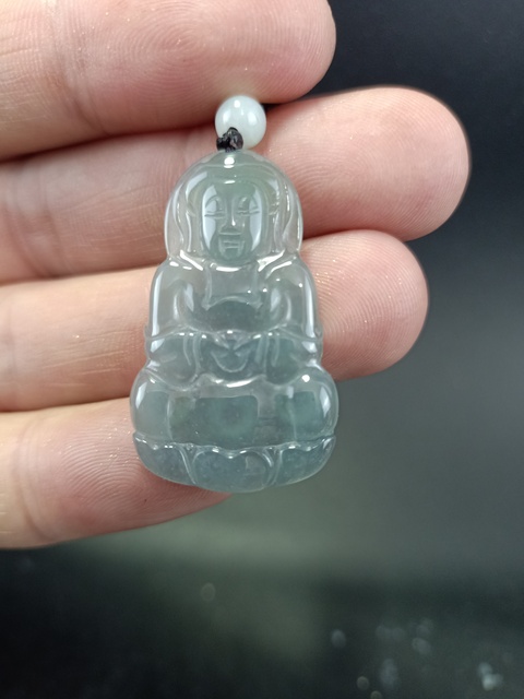 古玩玉器【翡翠A貨】冰種觀音拍賣,當前價格0元