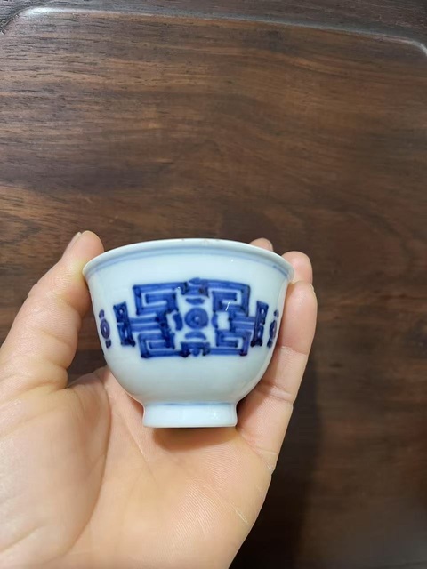 古玩陶瓷青花饕餮紋杯拍賣,當前價格9500元