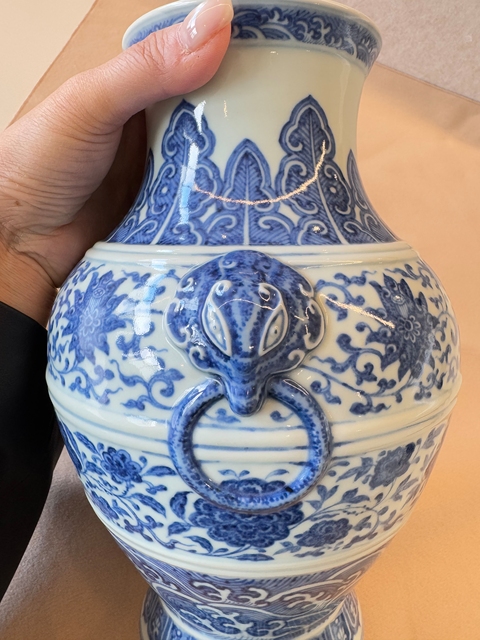 古玩陶瓷［2025精品道光立件官窯］青花纏枝蓮紋鋪首尊拍賣，當前價格1188888元