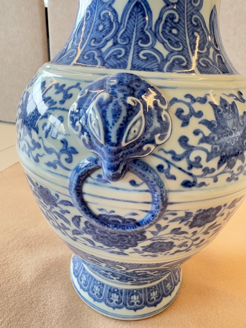 古玩陶瓷［2025精品道光立件官窯］青花纏枝蓮紋鋪首尊拍賣，當前價格1188888元