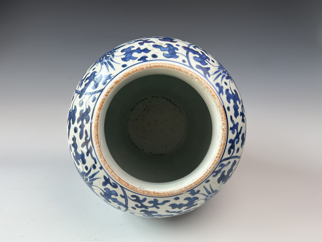 古玩陶瓷清早期·青花纏枝花卉紋罐拍賣,當前價格68888元