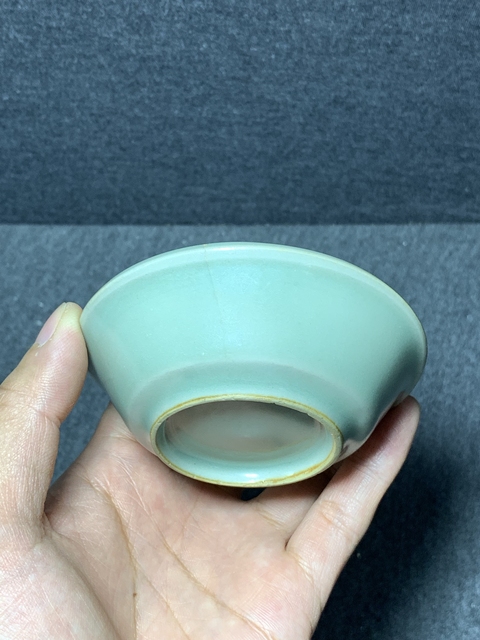 古玩陶瓷南宋·龍泉粉青釉折沿洗拍賣，當前價格8000元