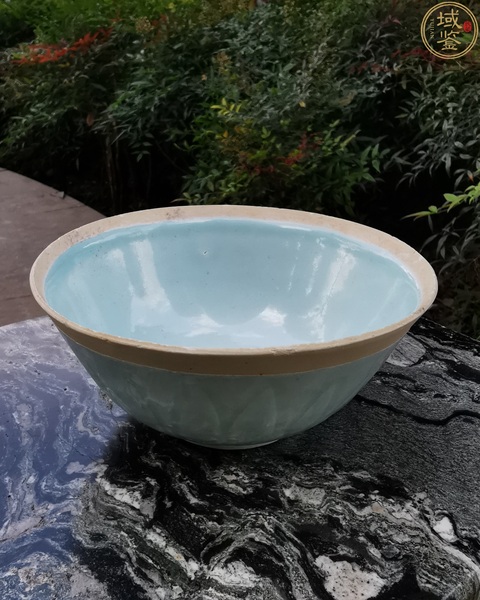 古玩陶瓷湖田窯影青釉刻仰蓮紋面包碗拍賣，當前價格9000元