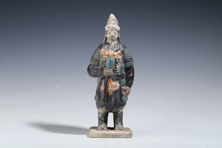 古玩陶瓷明·三彩武士拍賣，當前價格3500元