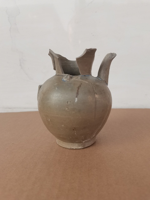 古玩陶瓷越窯青瓷瓜棱水注拍賣，當前價格0元