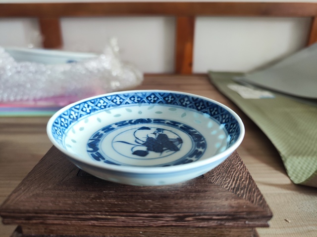 古玩陶瓷清末民初青花花卉紋玲瓏瓷盤拍賣，當前價格430元
