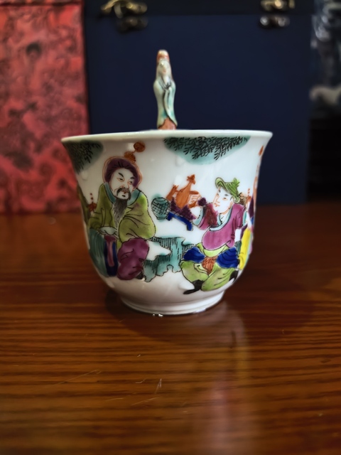 古玩陶瓷粉彩太白醉酒故事紋公道杯拍賣，當前價格9888元