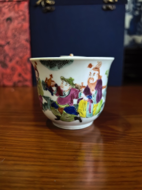 古玩陶瓷粉彩太白醉酒故事紋公道杯拍賣，當前價格9888元