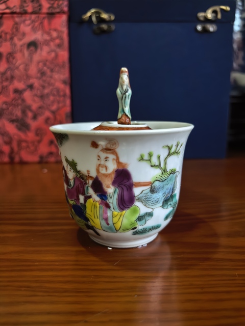 古玩陶瓷粉彩太白醉酒故事紋公道杯拍賣，當前價格9888元