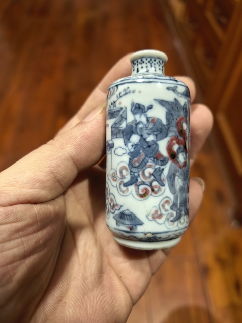 古玩陶瓷青花釉里紅人物故事紋鼻煙壺拍賣(mài),當(dāng)前價(jià)格8999元