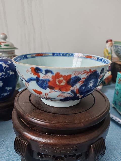古玩陶瓷清康熙時期青花礬紅花卉紋碗拍賣,當前價格1280元