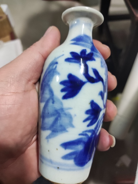古玩陶瓷清晚期花卉紋青花撇口瓶拍賣，當前價格898元