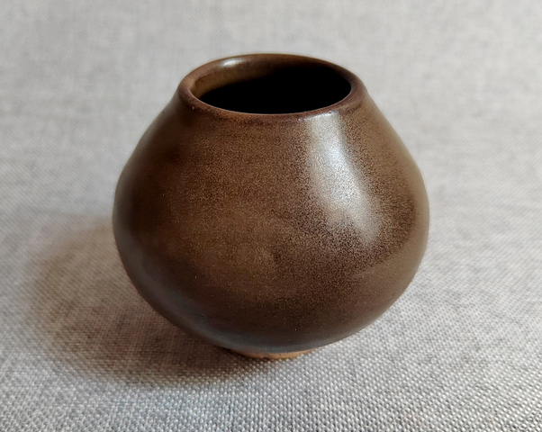 古玩陶瓷雅致的明代茶葉末釉雞心罐拍賣,當前價格2666元
