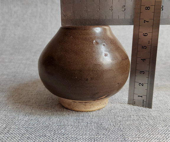 古玩陶瓷雅致的明代茶葉末釉雞心罐拍賣,當前價格2666元