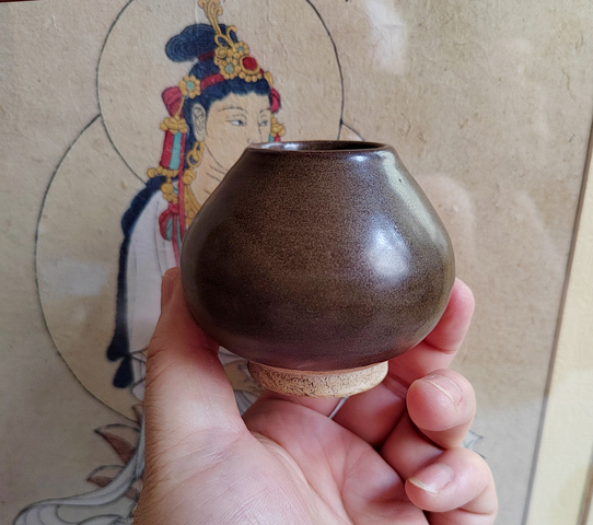 古玩陶瓷雅致的明代茶葉末釉雞心罐拍賣,當前價格2666元
