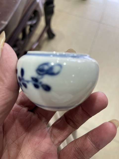 古玩陶瓷花卉紋青花水盂拍賣，當前價格3800元