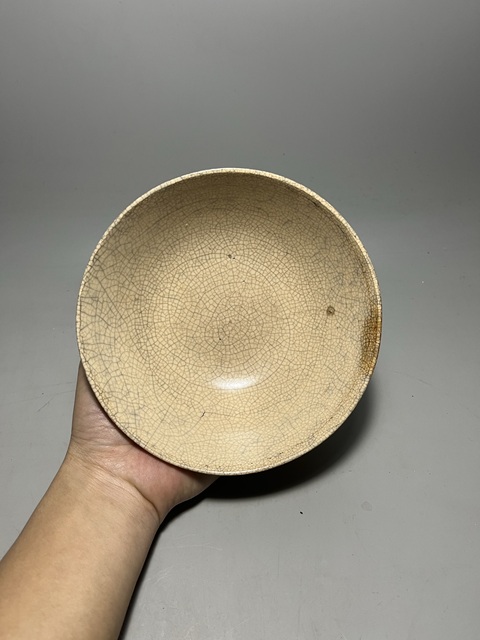 古玩陶瓷米黃哥釉大碗拍賣，當前價格0元