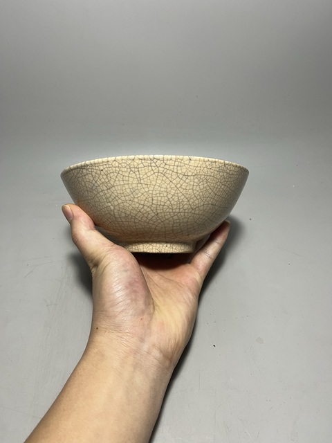 古玩陶瓷米黃哥釉大碗拍賣，當前價格0元