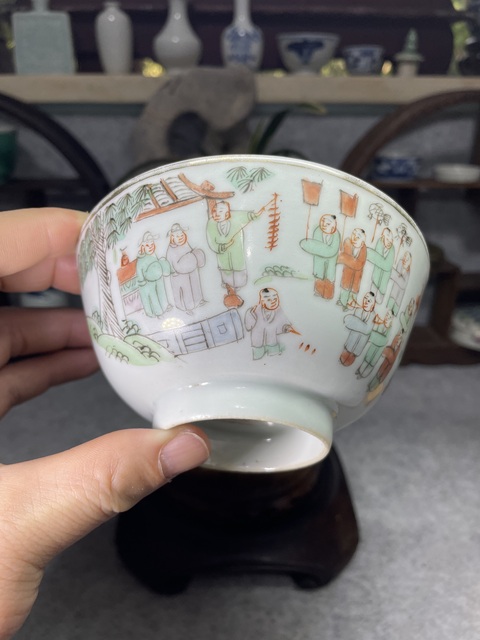 古玩陶瓷晚清·粉彩百子鬧春紋碗拍賣，當前價格10000元