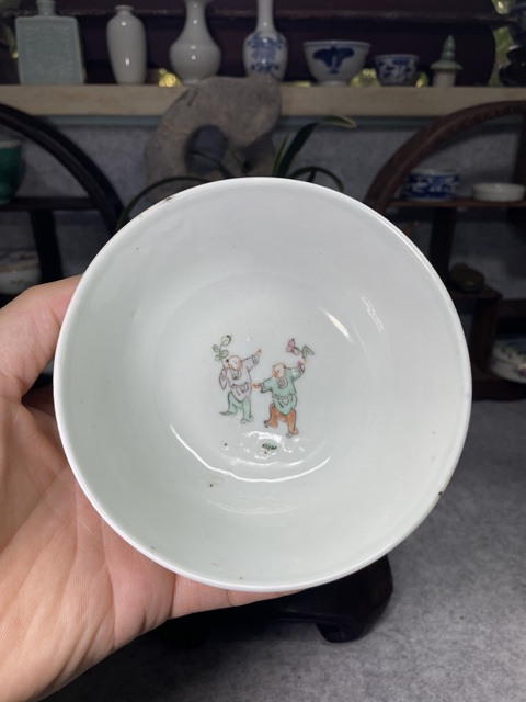 古玩陶瓷晚清·粉彩百子鬧春紋碗拍賣，當前價格10000元