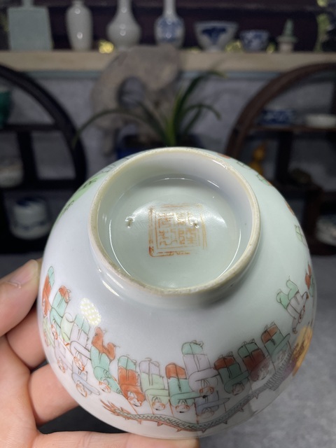 古玩陶瓷晚清·粉彩百子鬧春紋碗拍賣，當前價格10000元