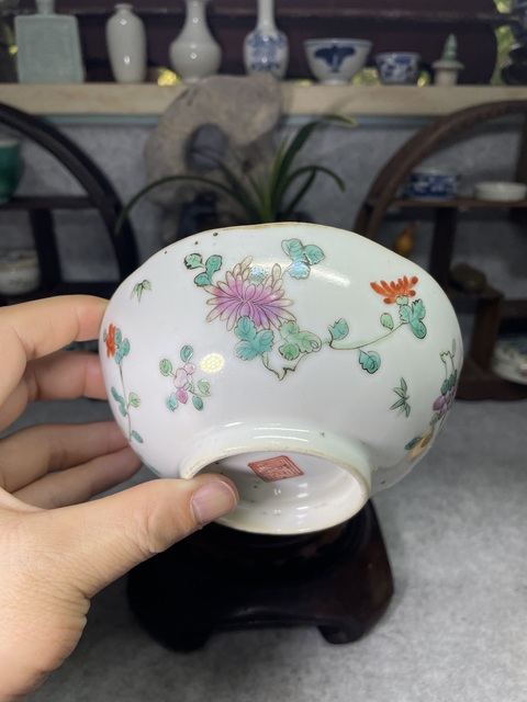 古玩陶瓷清同治粉彩四季花卉紋碗拍賣,當前價格2688元