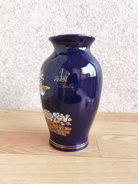 古玩陶瓷藍釉花鳥紋罐拍賣，當前價格260元