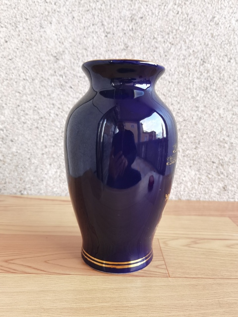 古玩陶瓷藍釉花鳥紋罐拍賣，當前價格260元